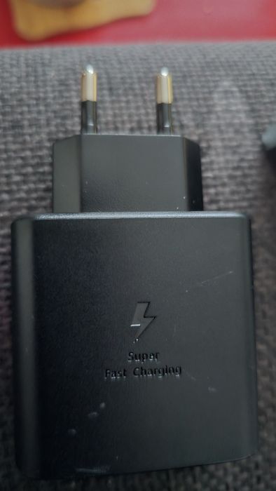 Incarcator 45 wati Samsung Xiaomi Hyawei cablu  40 roni Sigilate
