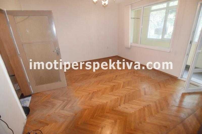 Продава се Тристаен апартамент в Пловдив, Кючук Париж - 91 кв.м за 1341 €/кв.м - Снимка #1
