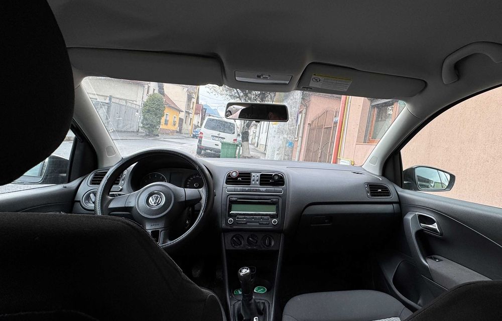 VOLKSWAGEN Polo 2010 — imagine 5