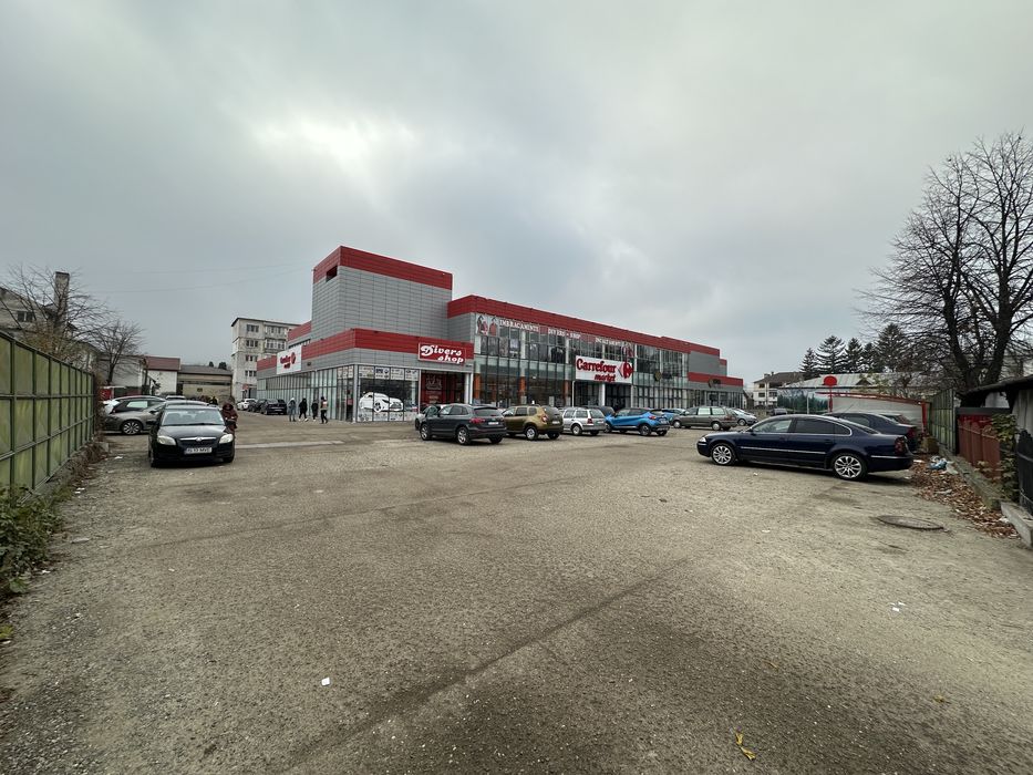 Inchiriez spatii comerciale in Harlau,  intre Carrefour si Sinsay