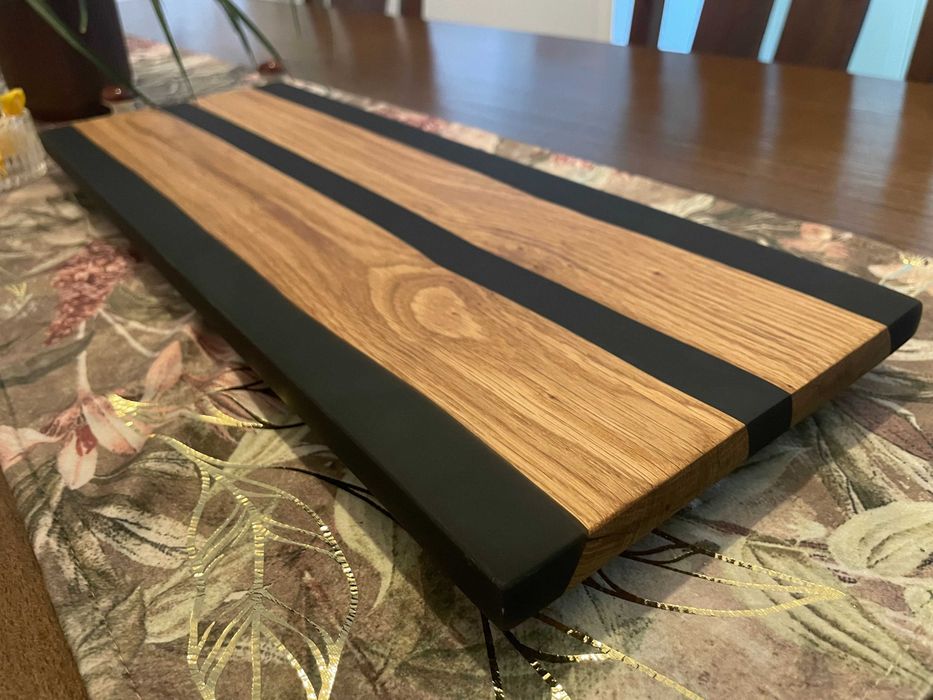 Platou din lemn de stejar si  rășină epoxidică