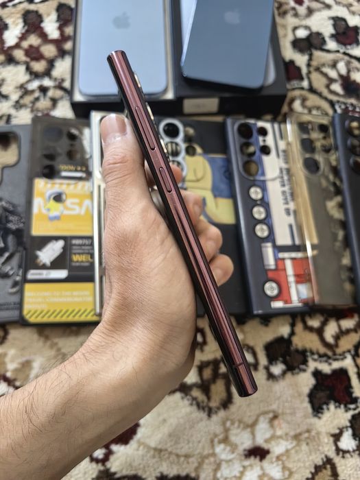 Samsung Galaxy S22 Ultra 12/256 гб