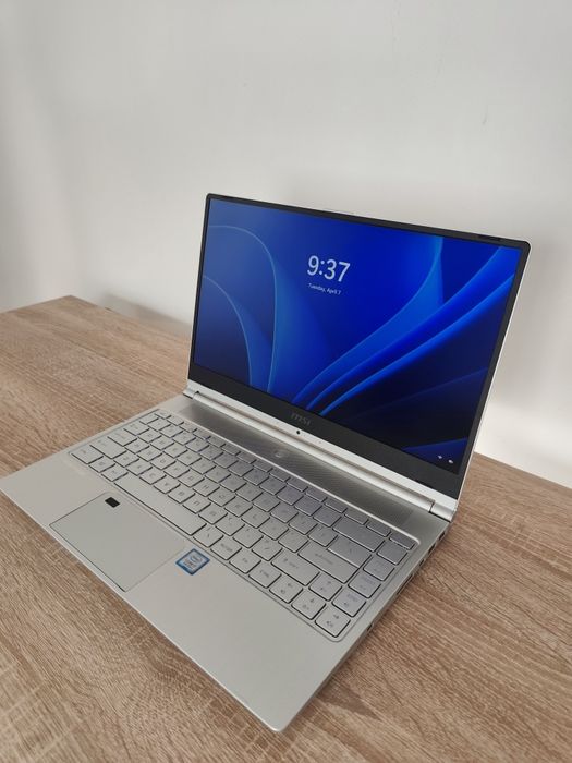 Vând/schimb gaiming laptop MSI i7-8550U 4.00 GHz, 14", Full HD, IPS NVIDIA GeForce MX 150