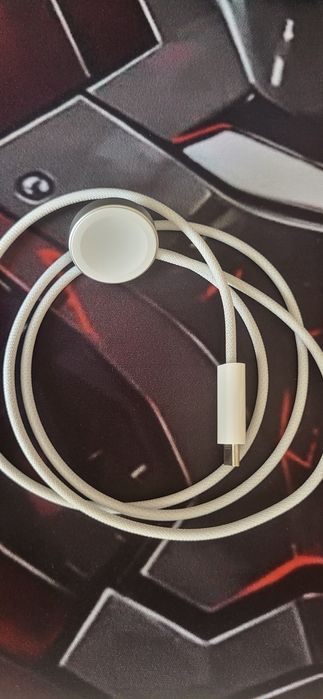 Часовник- Iwatch 8 45mm midnight aluminium