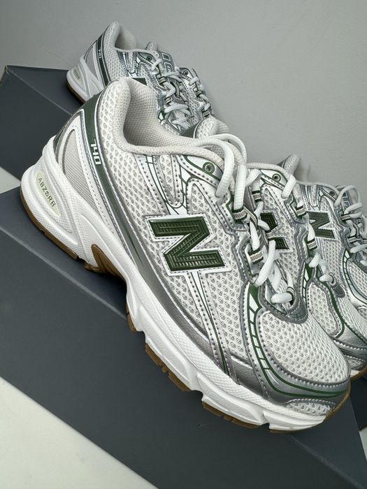 Кроссовки Нью баланс 740