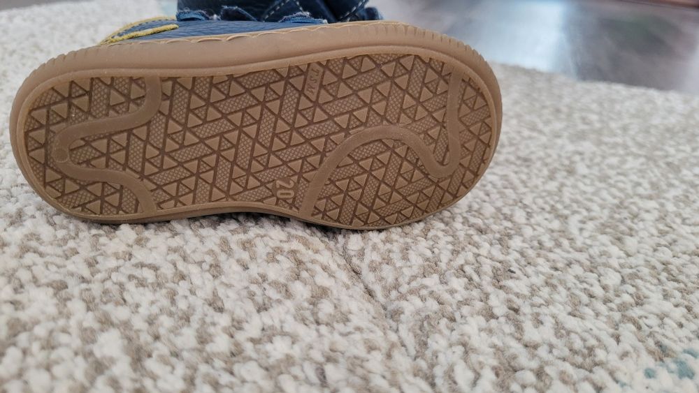 Încălțăminte mărimea 19-20