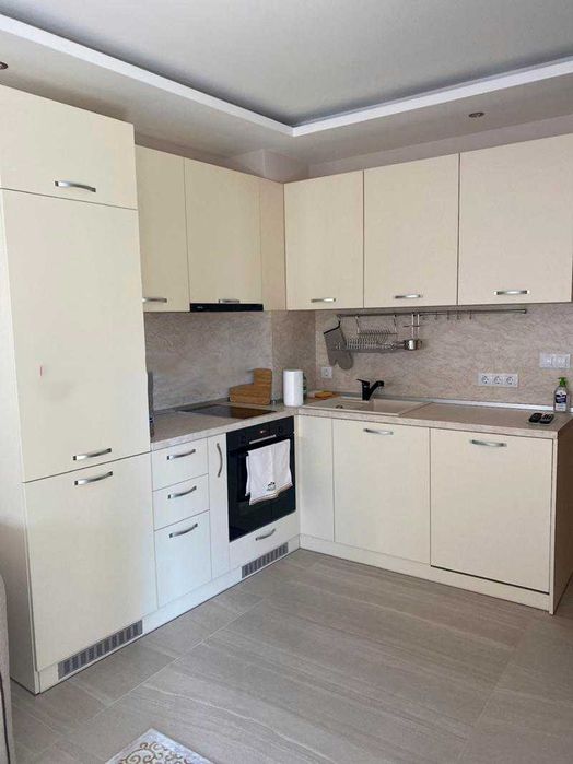 Двустаен апартамент в Редута