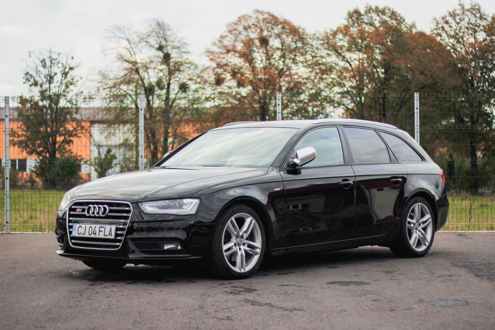 Audi A4 Vând Audi A4 B8,5