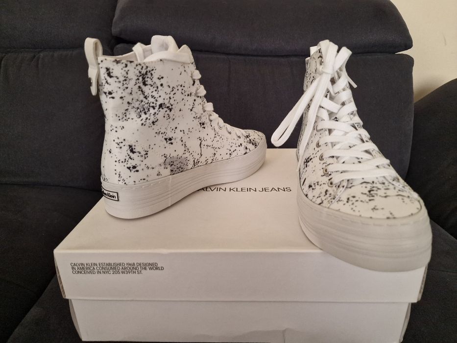 Tenisi Calvin Klein(diferite marimi)