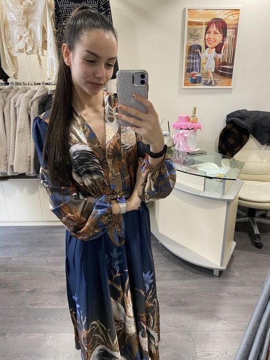 Сатенена рокля универсален размер