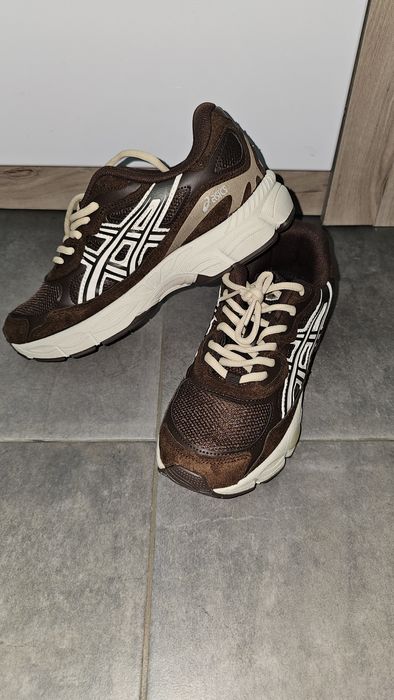 Adidași damă asics