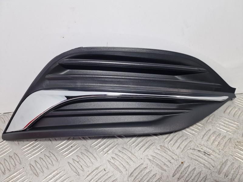 Grila proiector dreapta cu crom Opel Insignia B