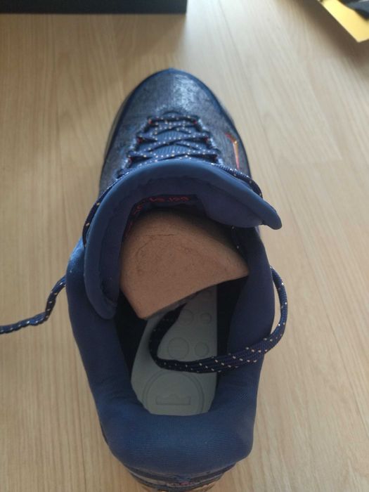 Обувки Lebron XXIII