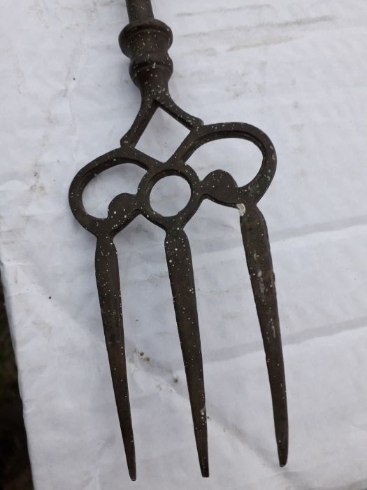 вилицата на аквамен