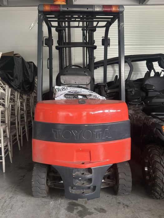 Stivuitor toyota