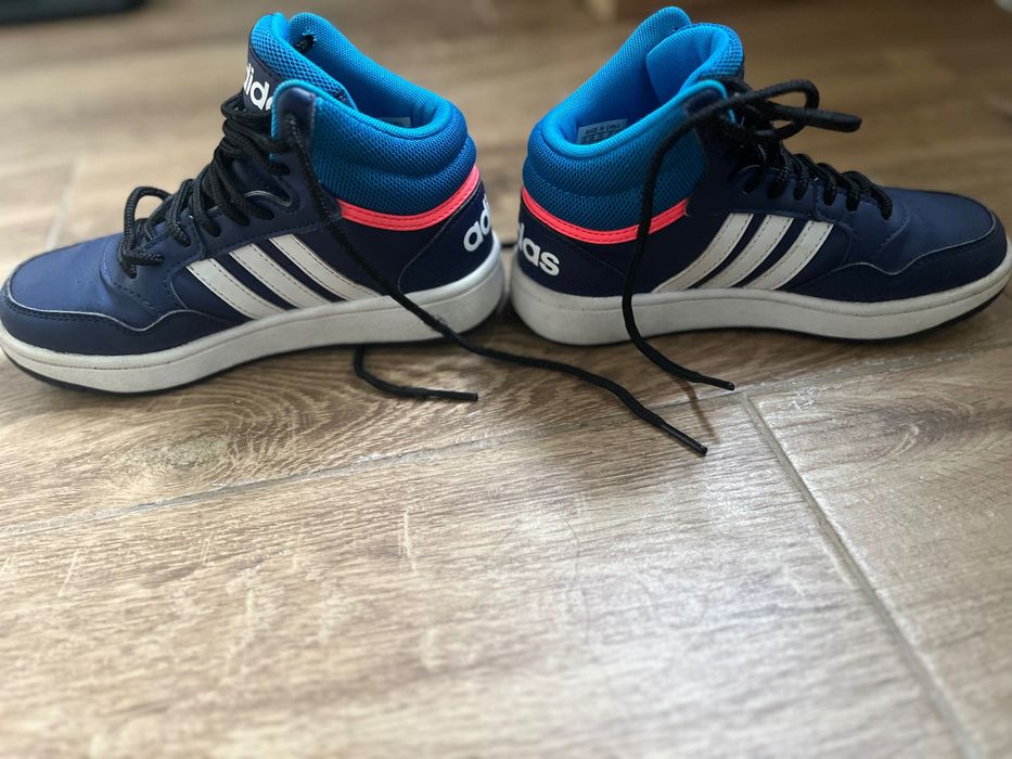 Детски високи маратонки Adidas, номер 32