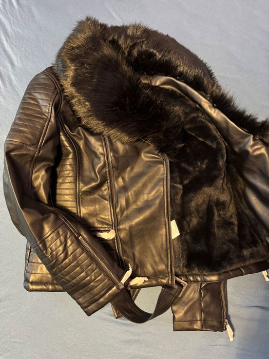 Дамско кожено яке с пухена яка - 2бр