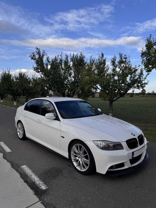 BMW E90 LCI 318i M Paket – 2010 – 2.0 Benzină