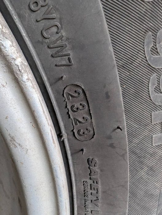 Оригинални джанти със зимни гуми Subaru