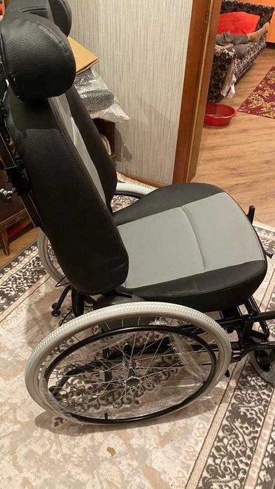 Инвалидная коляска