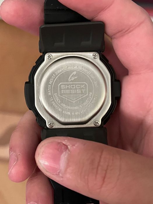 Casio g shock GD-350-1BER продам