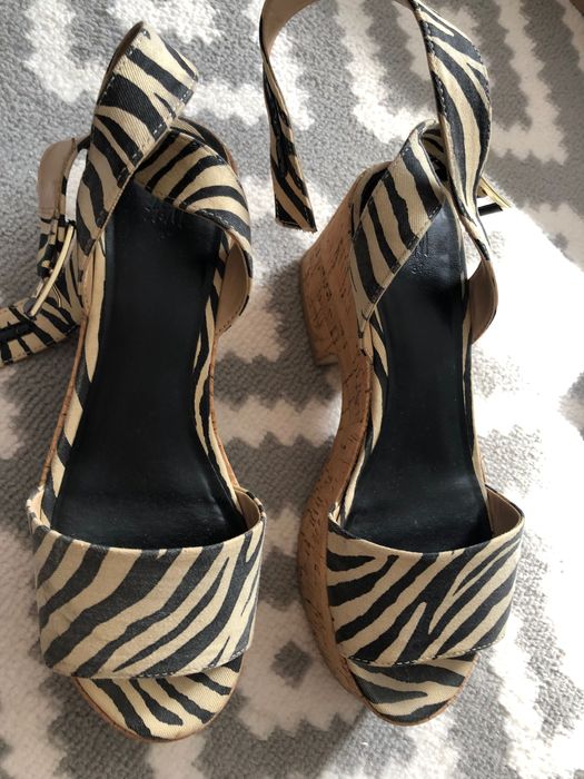 Sandale H&M mărimea 38