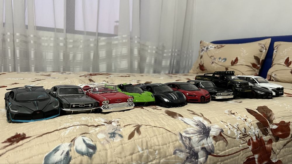 Vand masinute de colectie