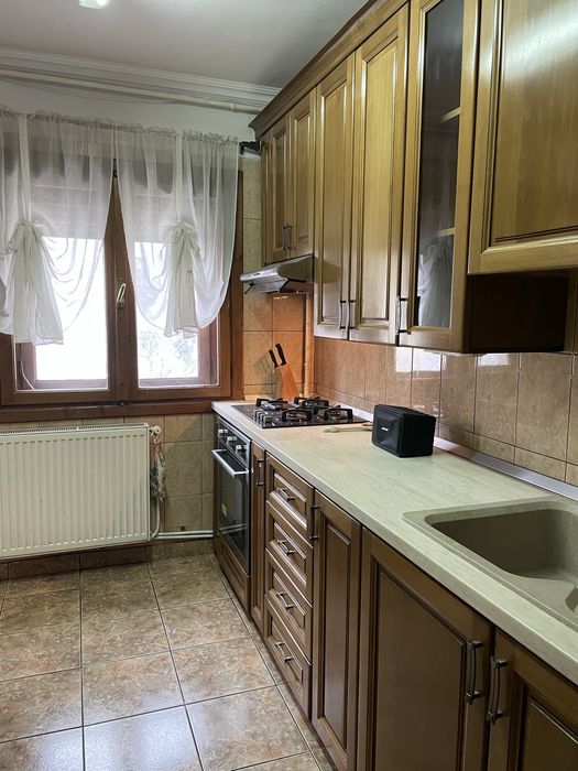 Apartament 3 camere chirie