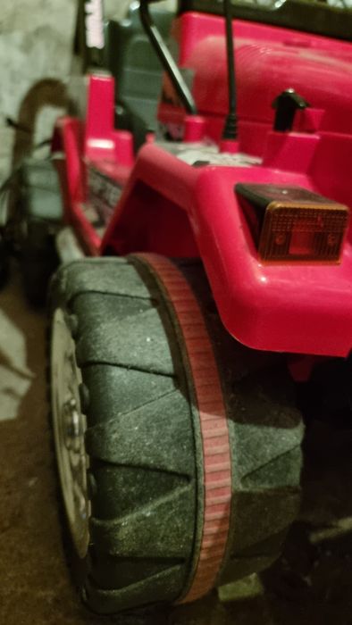 Детска кола с две места