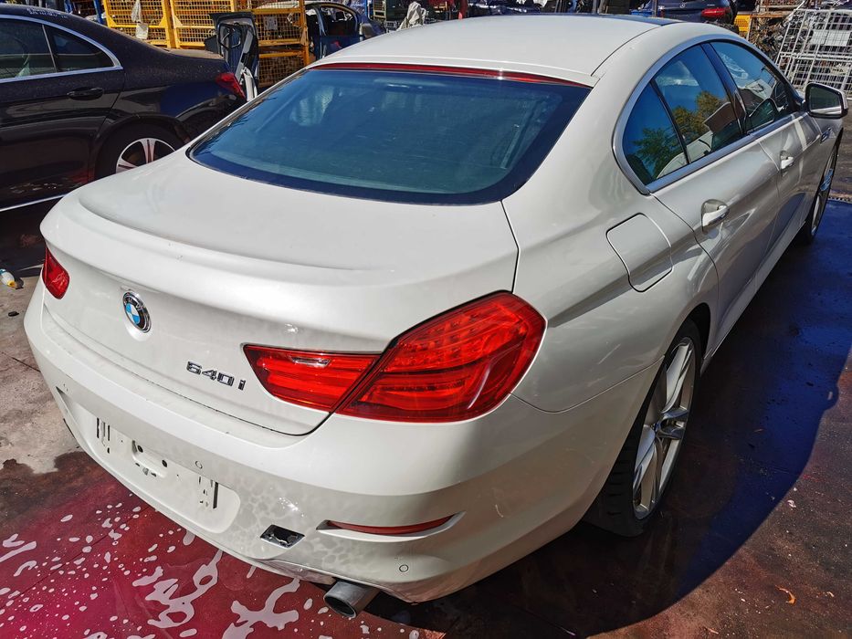 dezmembrez bmw 640i F06/usa fata bmw f06/bara spate bmw f06