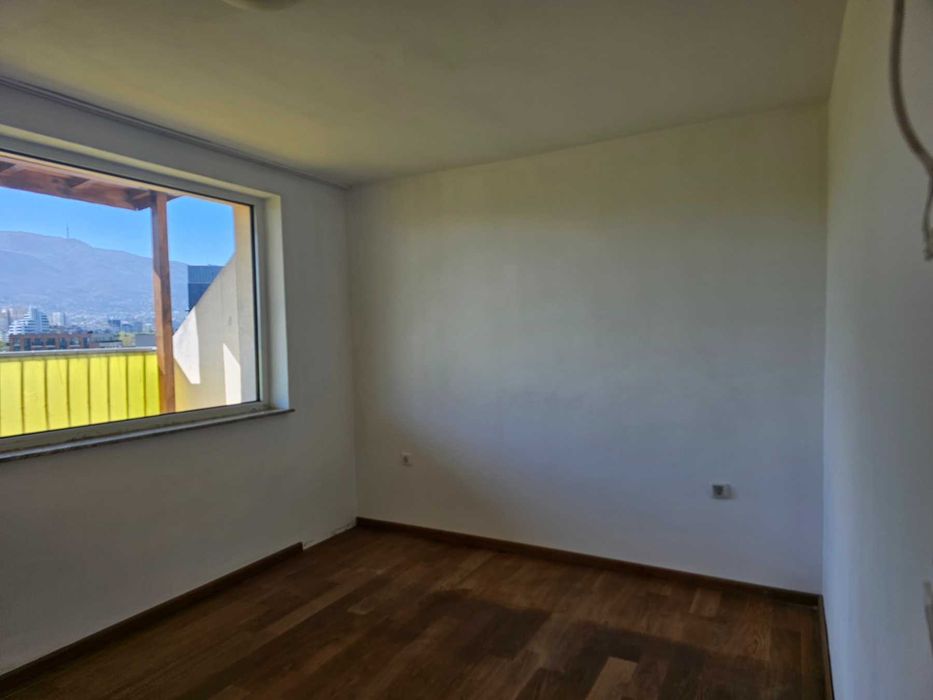 Тристаен апартамент, 134 м2 в Софя , Лагера , огромен хол и панорама