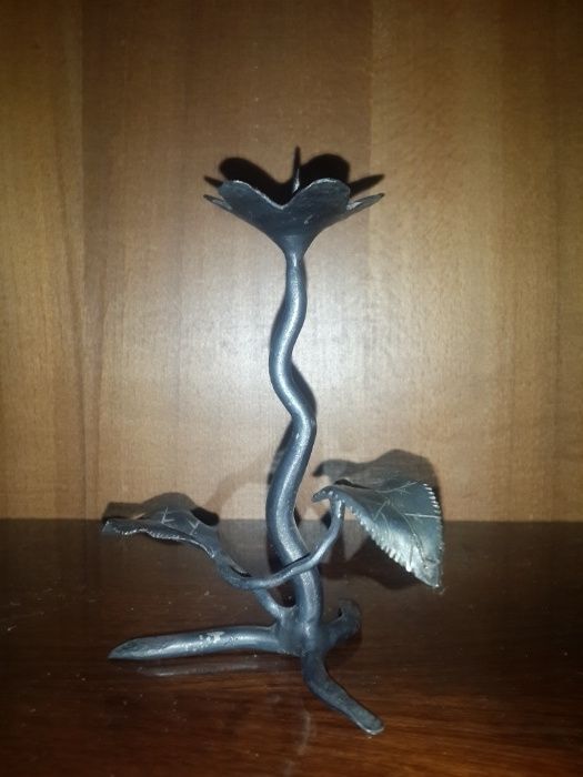 подсвечник продается