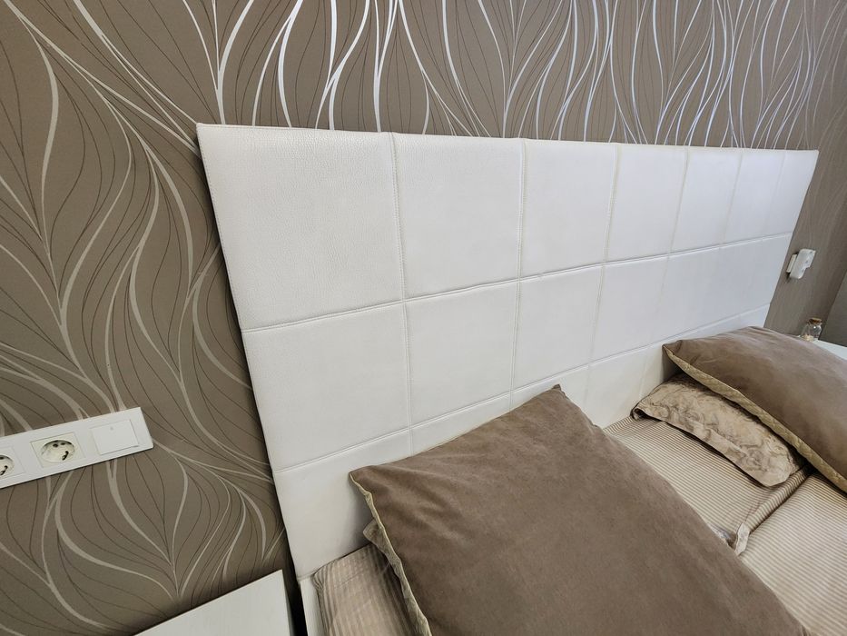 Кровать двухспальная