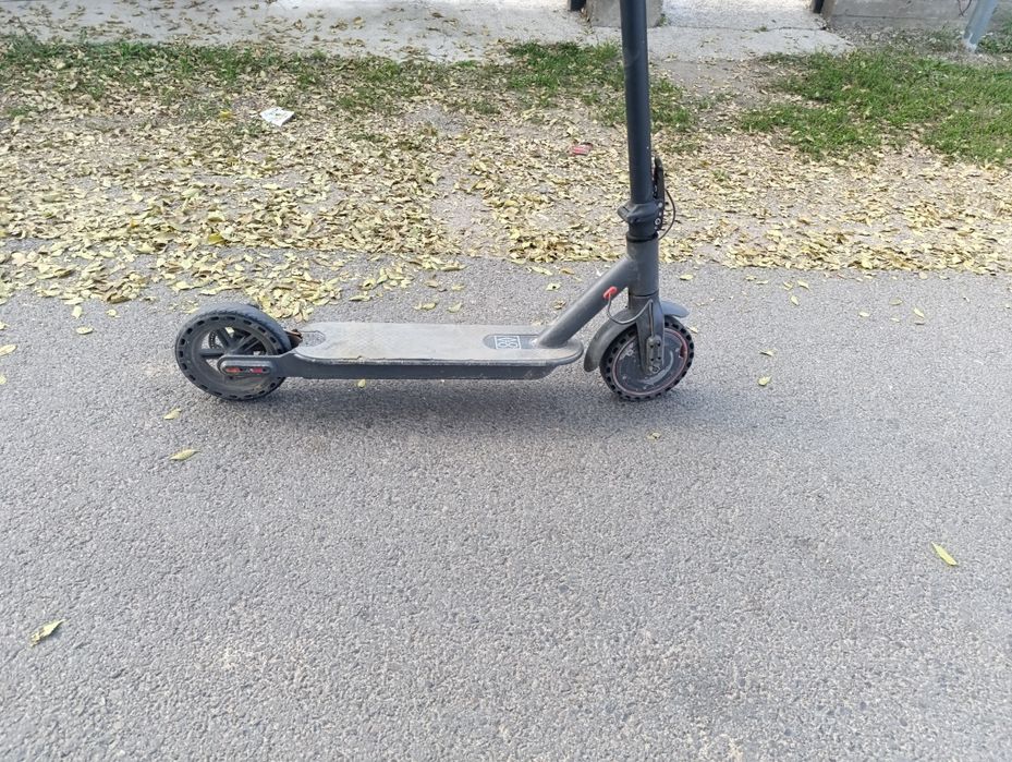 Продам два электро самоката