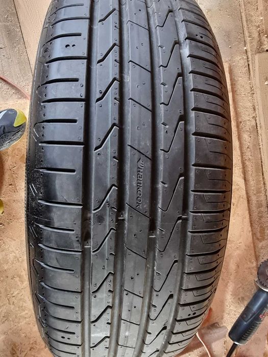 Vand cauciucuri noi marca Hankook, dimensiunea 205/60 R16