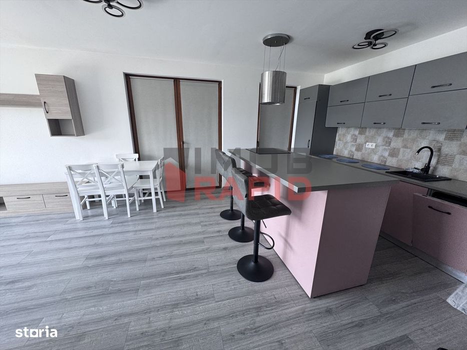 De închiriat apartament 3 camere str. Calea Moldovei (KFC,MALL)