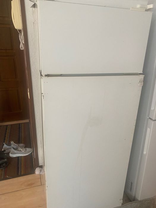 Продам холодильник на запчасти