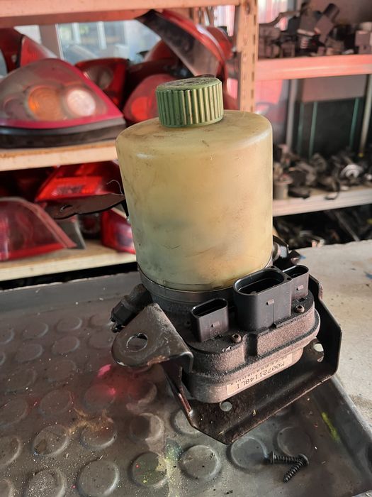 pompa servo vw polo fabia  trw
