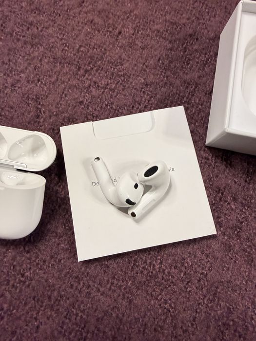 Casti AirPods Gen 4 noi new