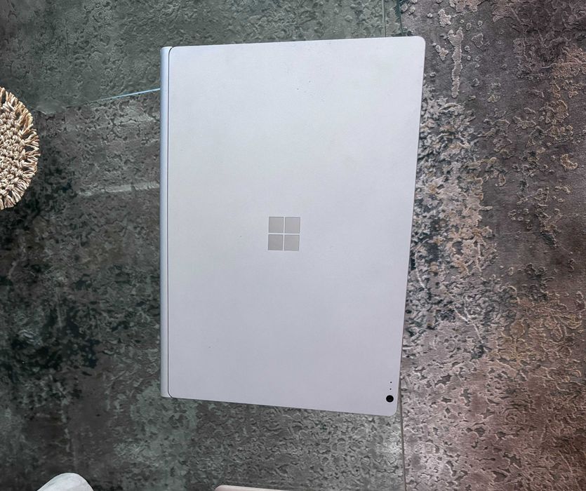 Microsoft Surface Book, Touch-Screen 2in1