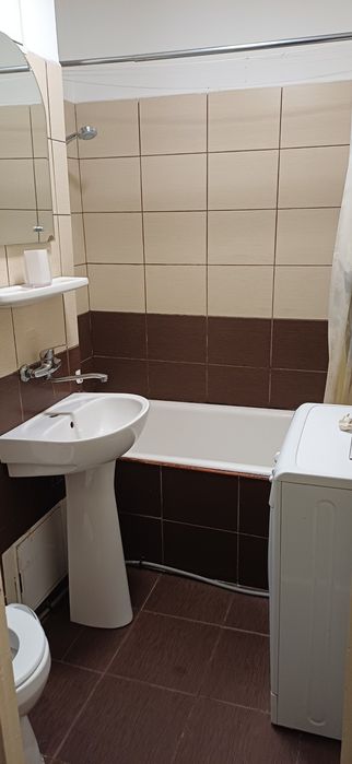 PF închiriez în Zorilor garsonieră