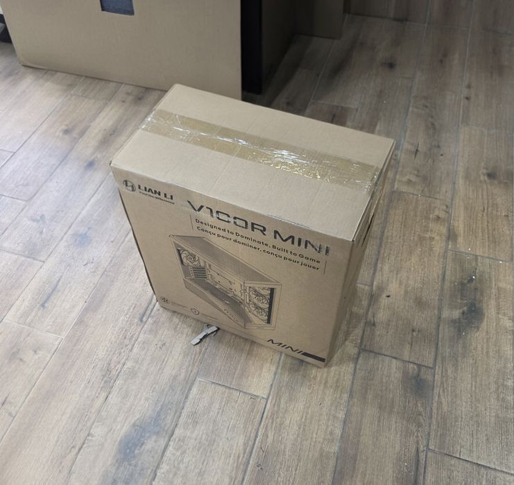 корпус lian li o11 vector v100r mini