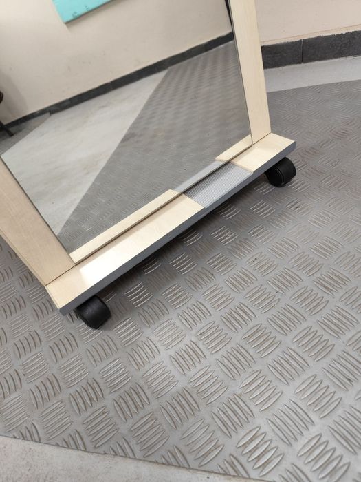 Двустранно огледало подвижно 182/45 см.