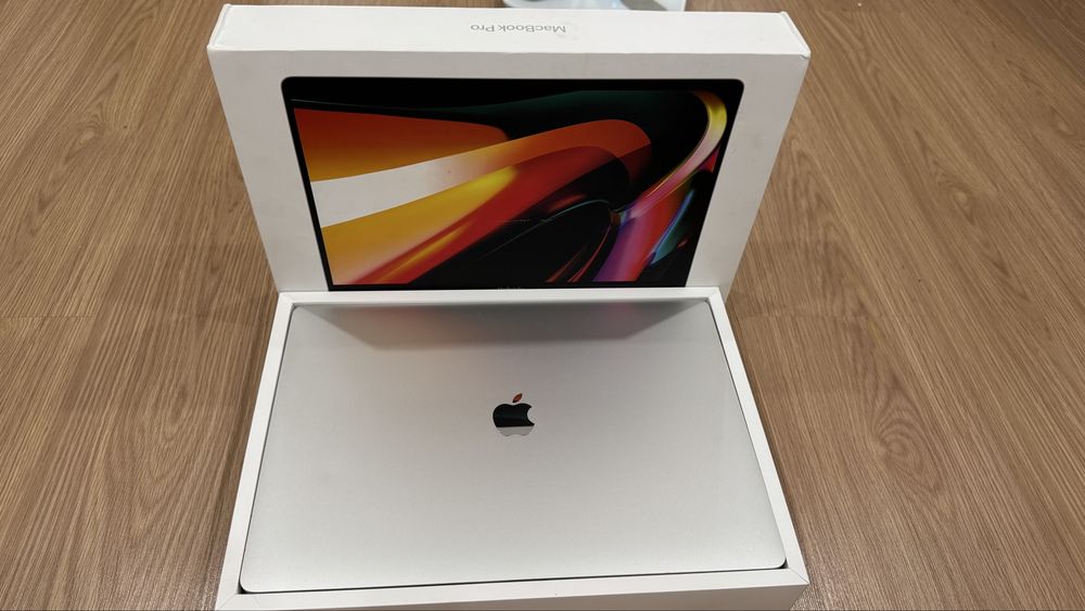 Продами MacBook Pro
