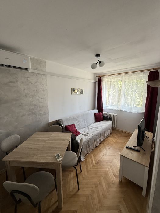 Apartament 3 camere renovat, mobilat modern | Valea Roșie
