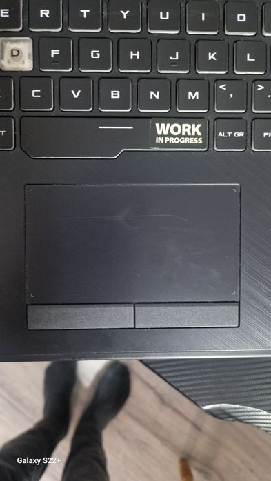 Vând laptop gaming ASUS ROG Strix