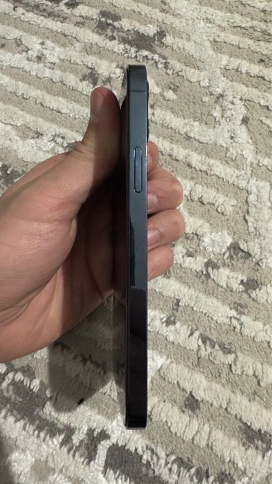 Продам айфон 12 про