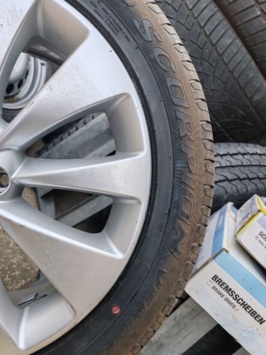 215/55/18 - Pirelli