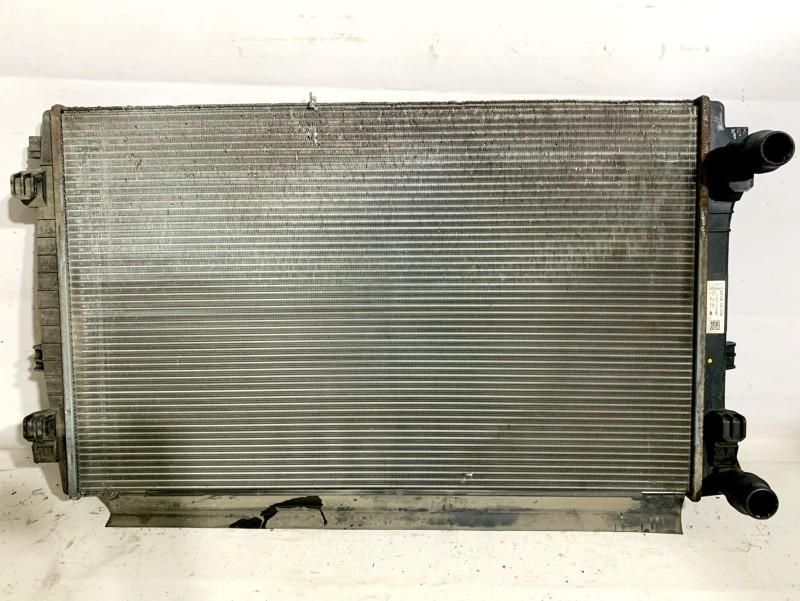 Radiator apa Skoda Octavia 3 2.0 tdi CKFC 5Q0121251EM