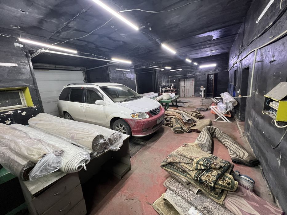 Сдам в аренду боксы 1000 кв/м